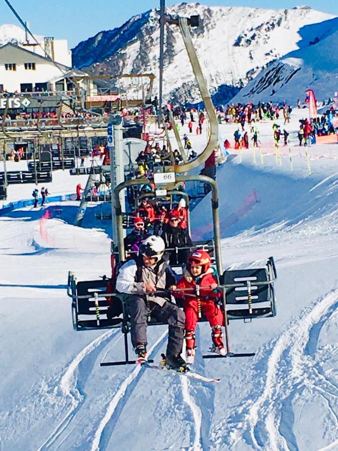 Le Navarre, charmant T2 familial équipé, en rez-de-chaussée, très bien situé en centre ville de Cauterets Esterno foto